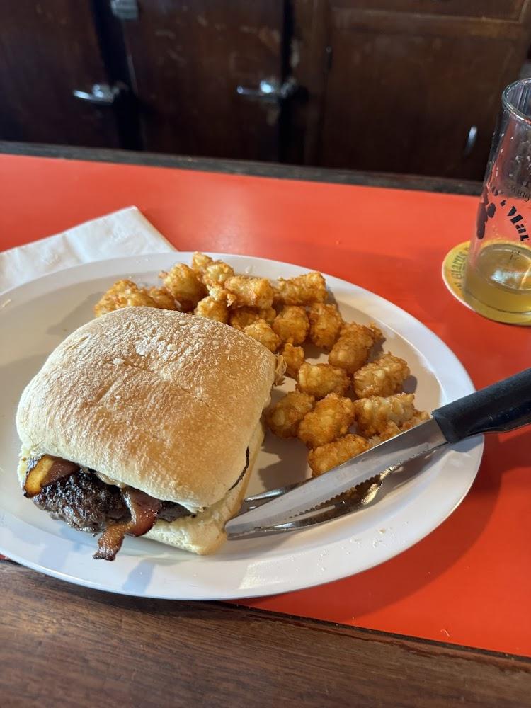 Amber Inn Bar & Grill